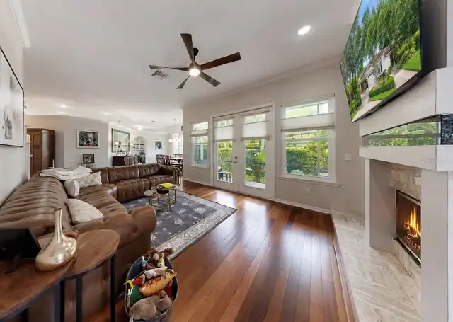Listing Photo 10