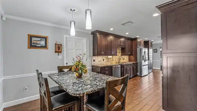 Listing Photo 25