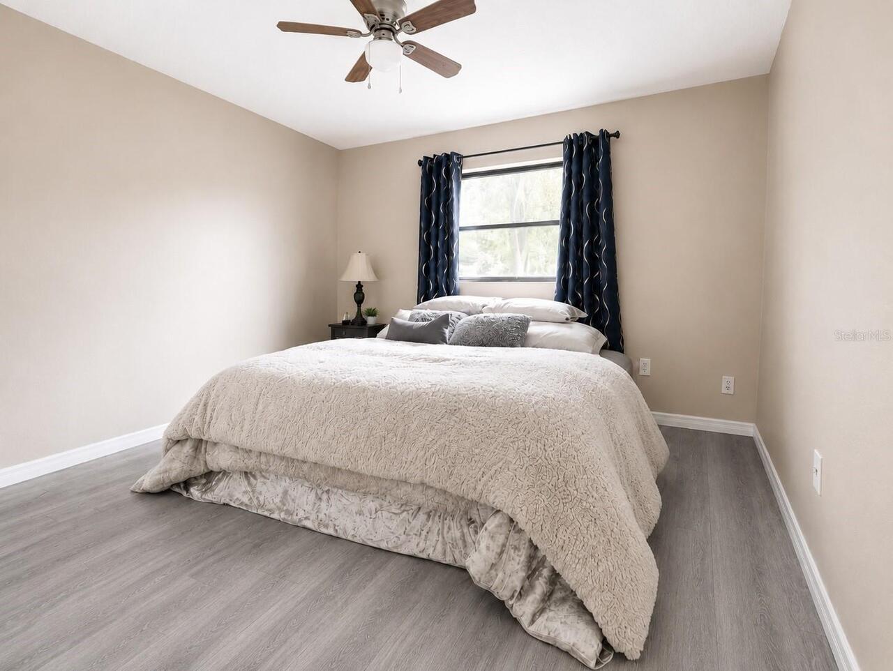 Listing Photo 10