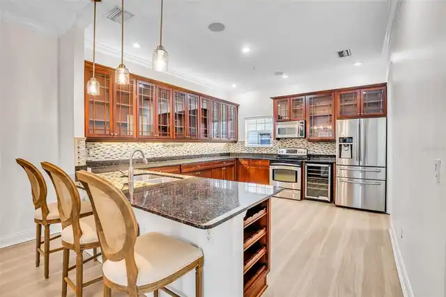 Listing Photo 18
