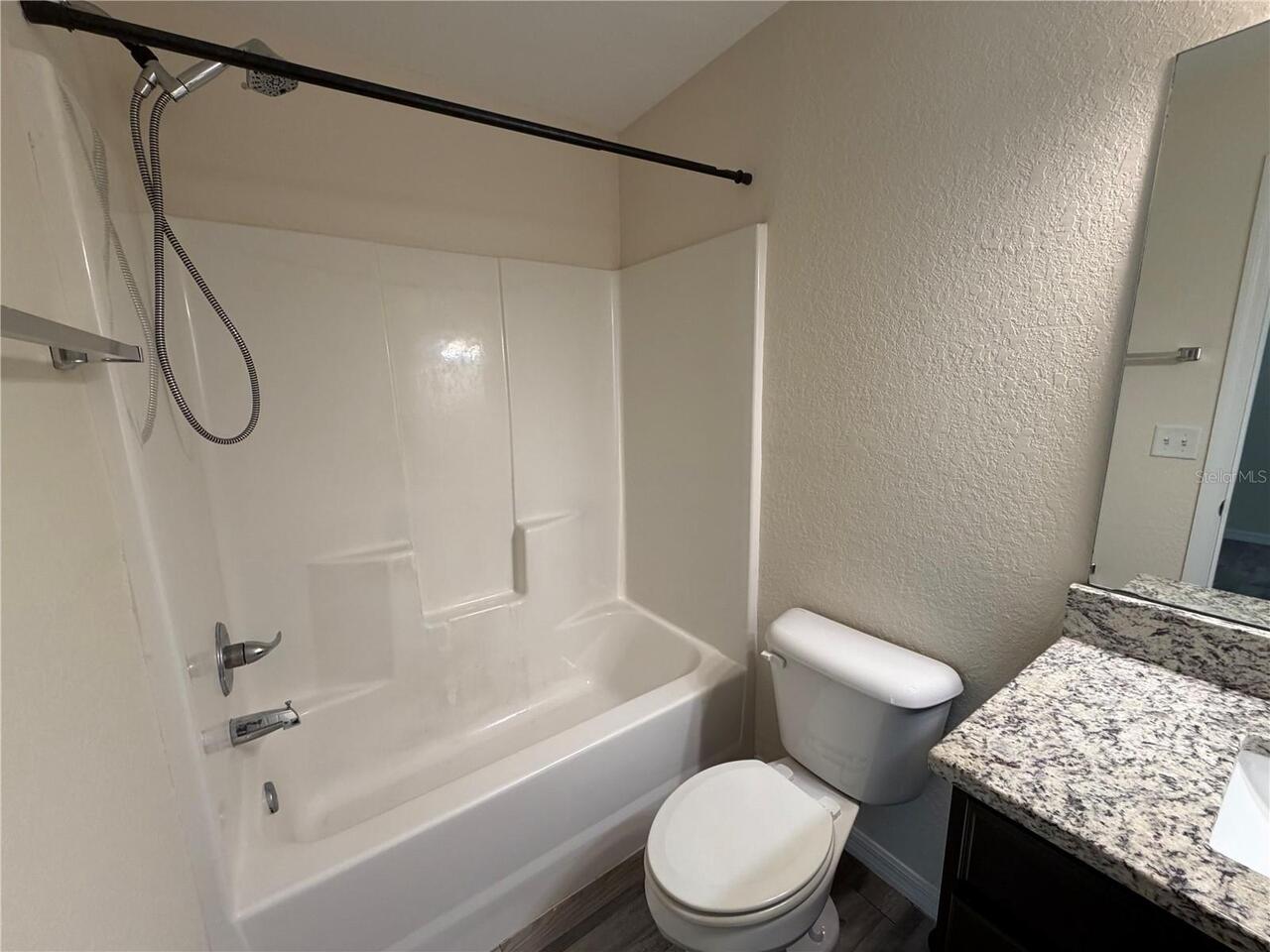 Listing Photo 13