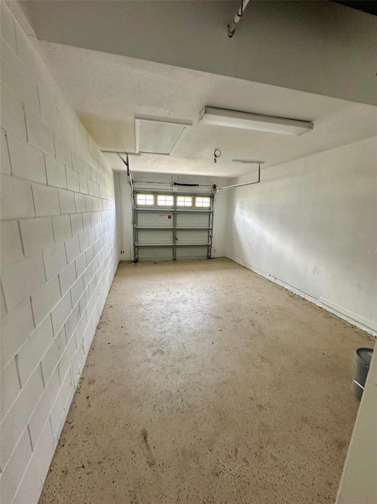 Listing Photo 8