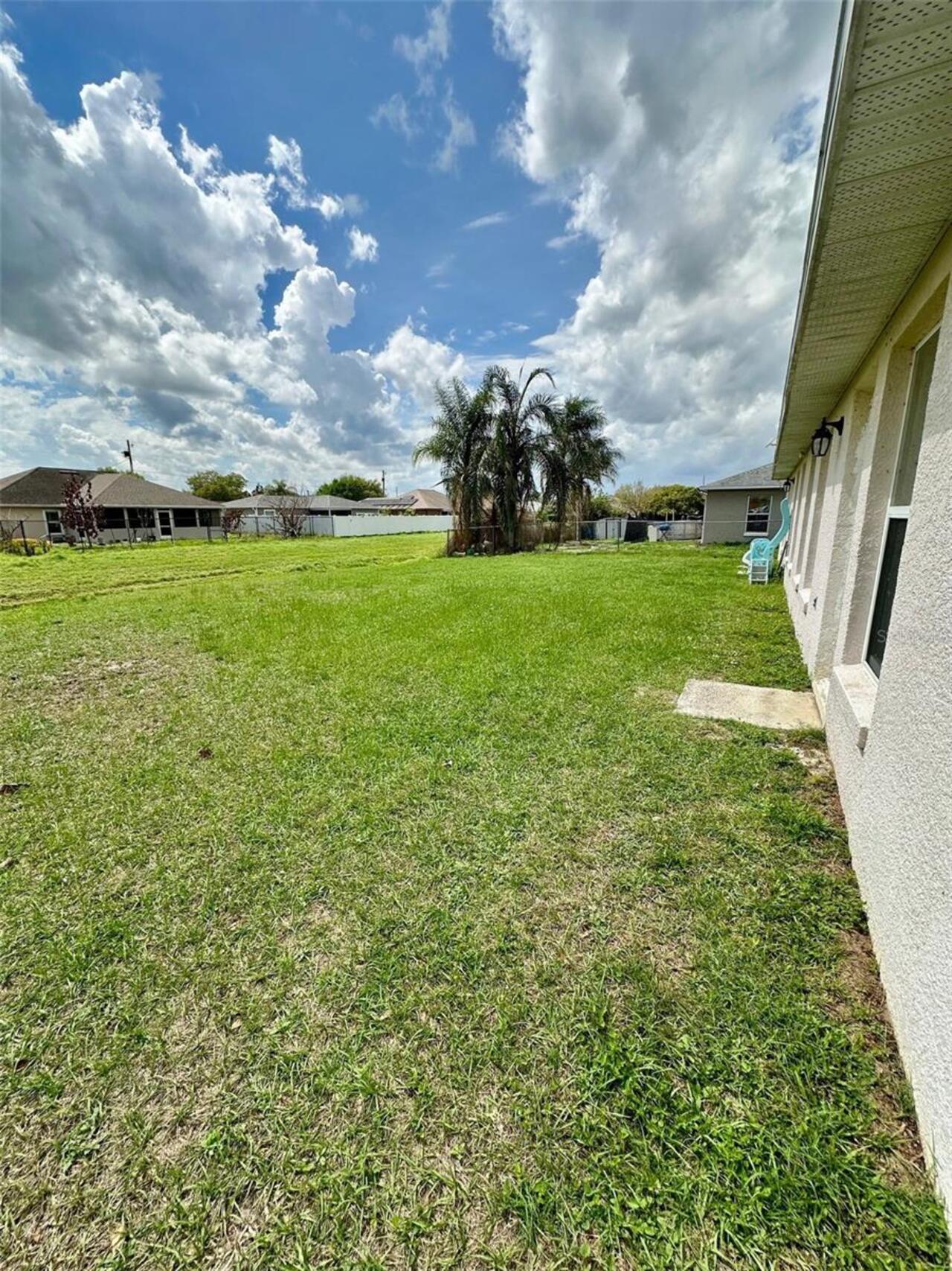 Listing Photo 14