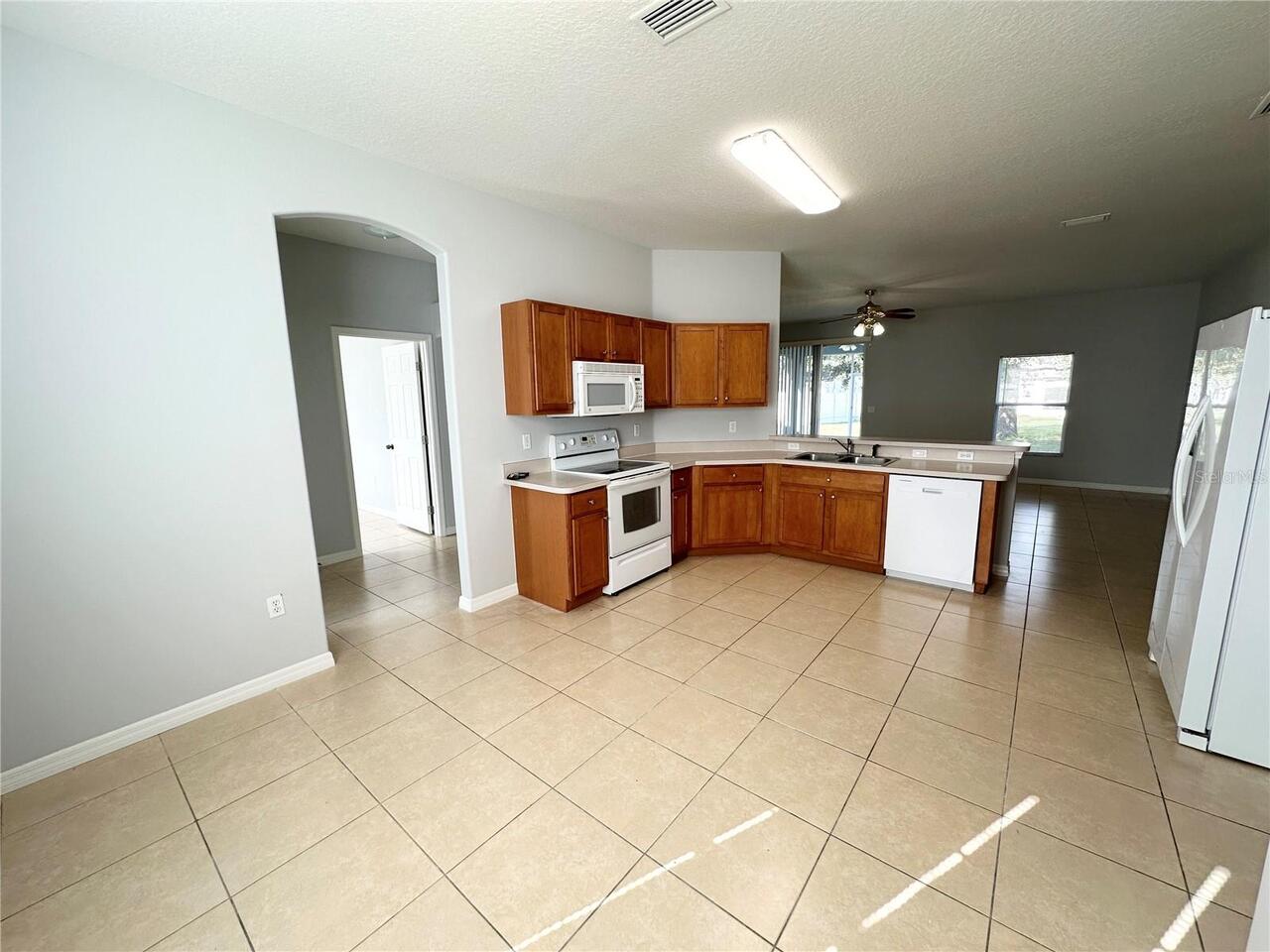 Listing Photo 9