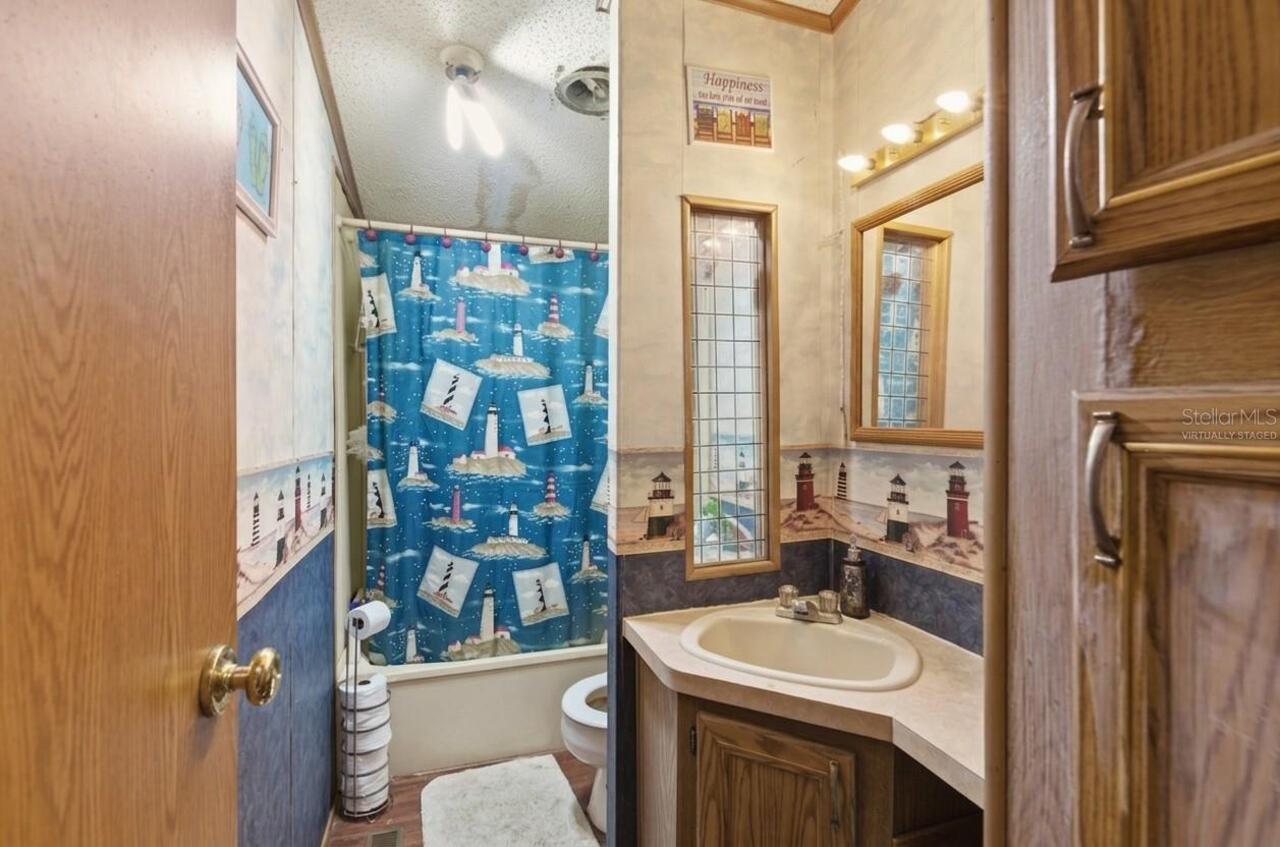 Listing Photo 10
