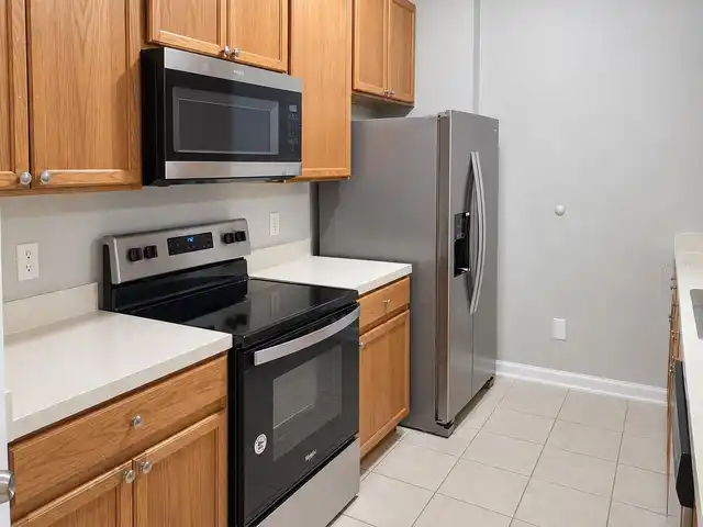 Listing Photo 8