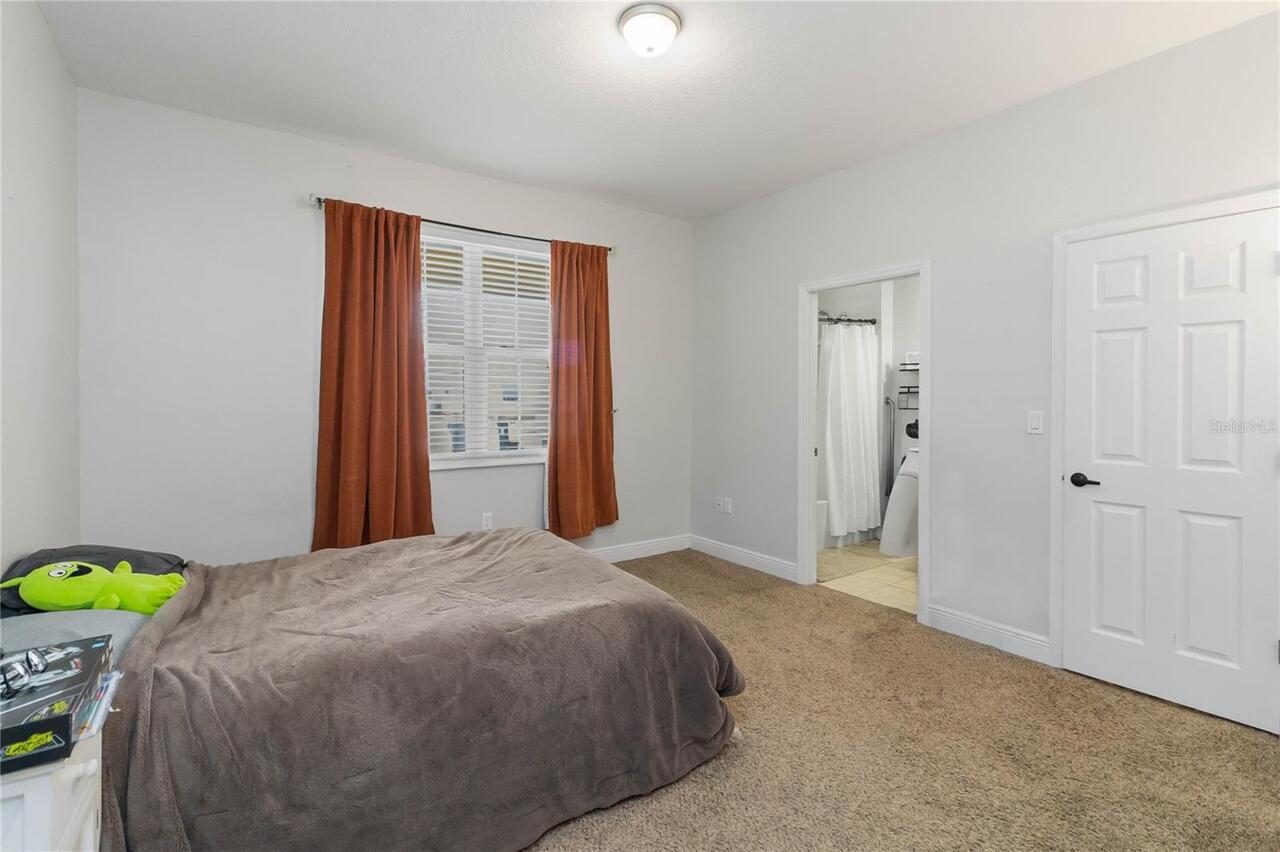 Listing Photo 16