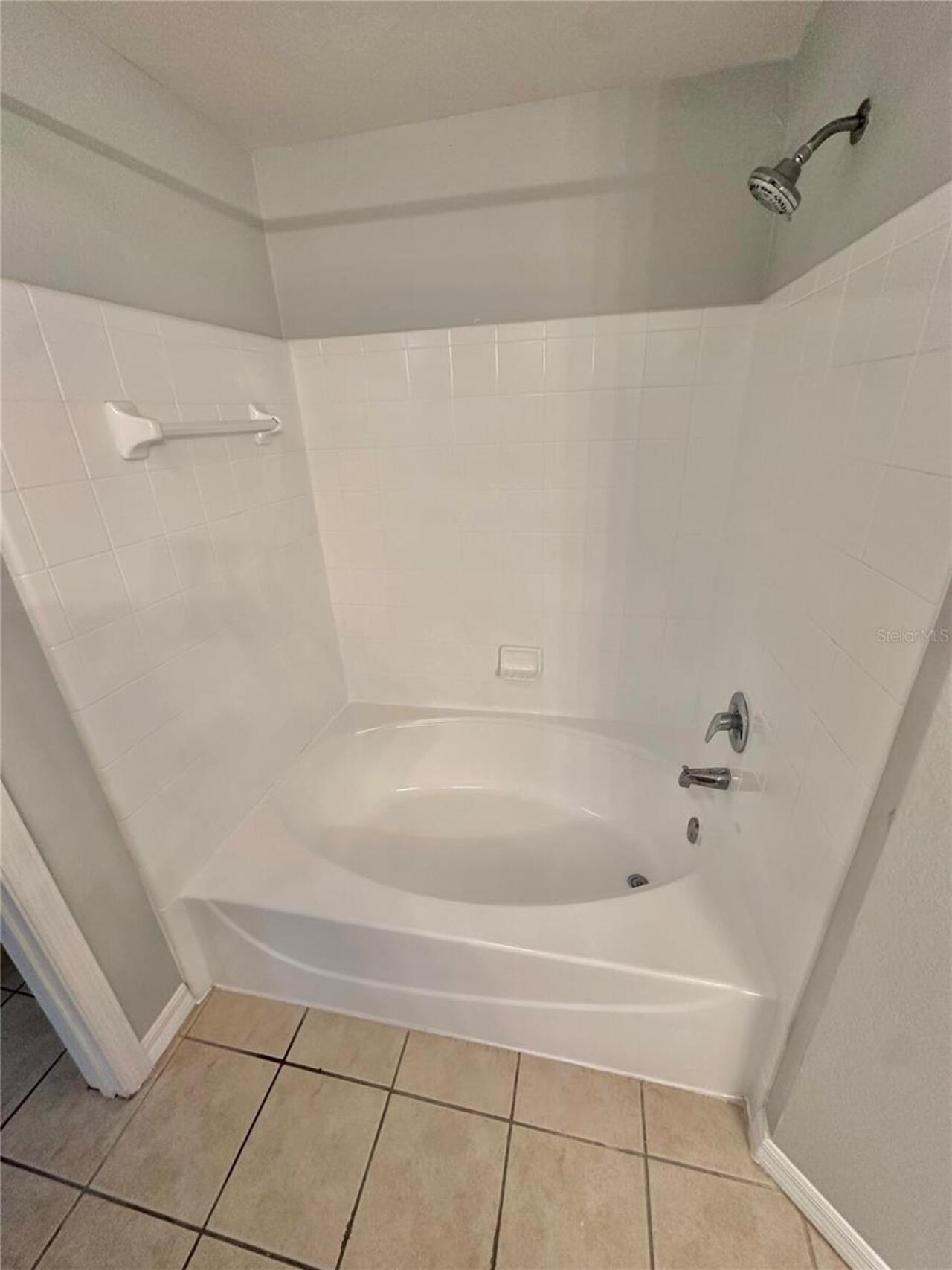 Listing Photo 12