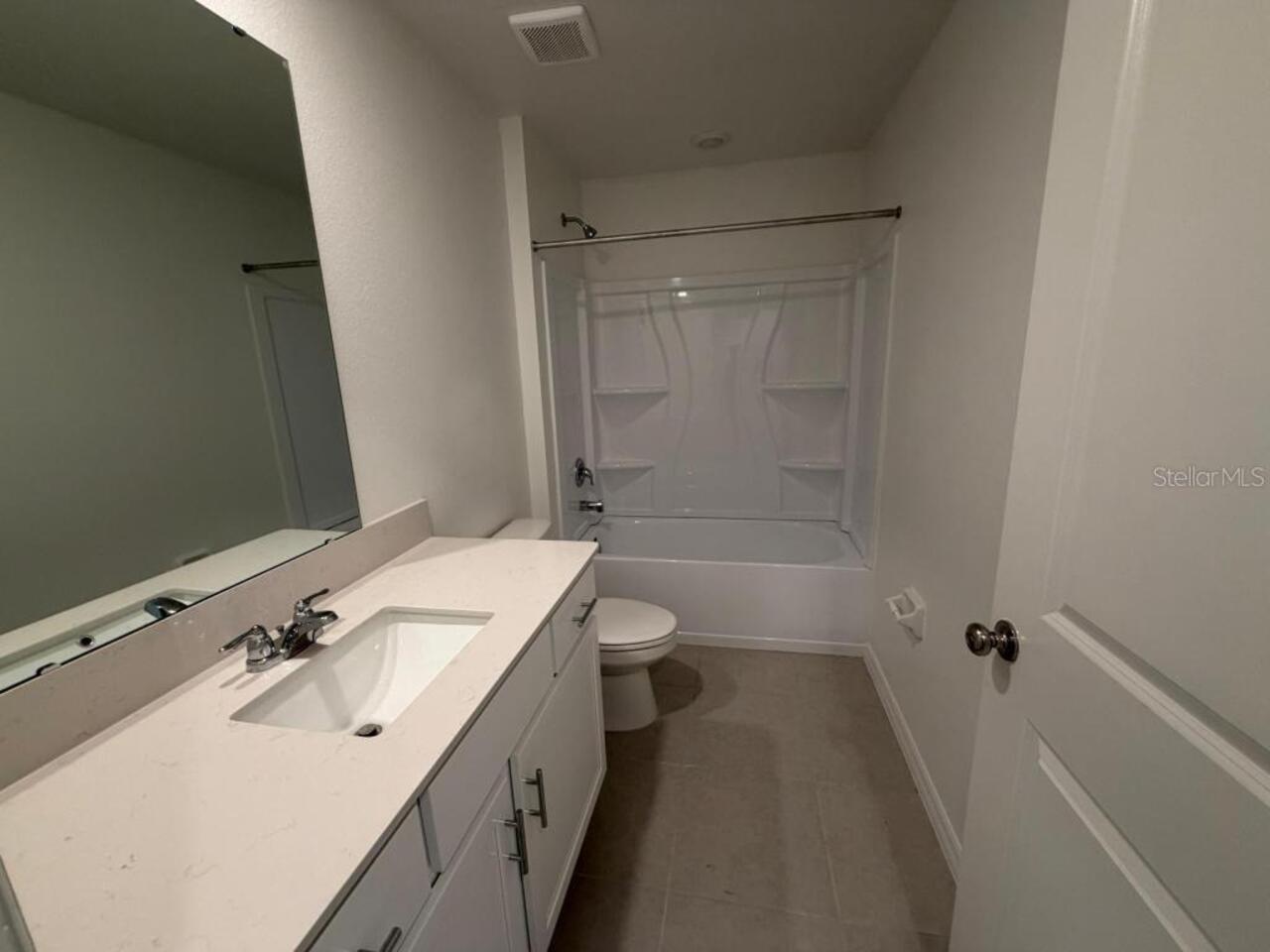 Listing Photo 9