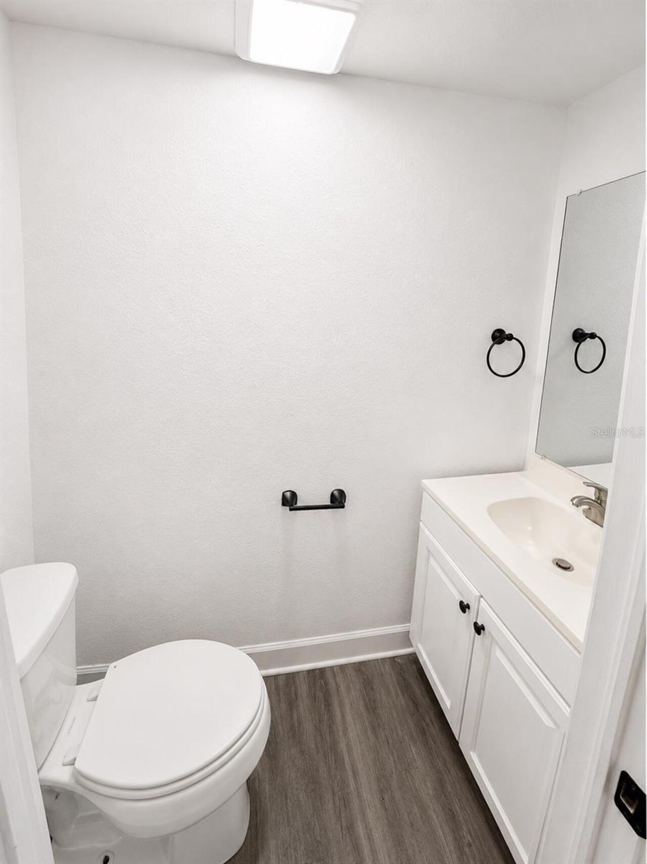 Listing Photo 9