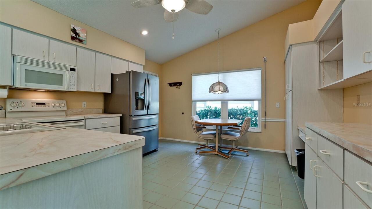 Listing Photo 17