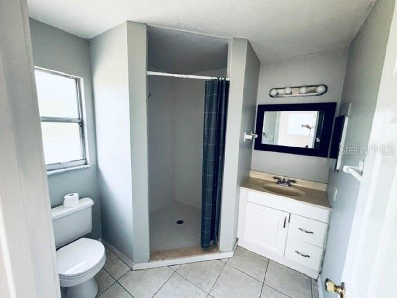 Listing Photo 9