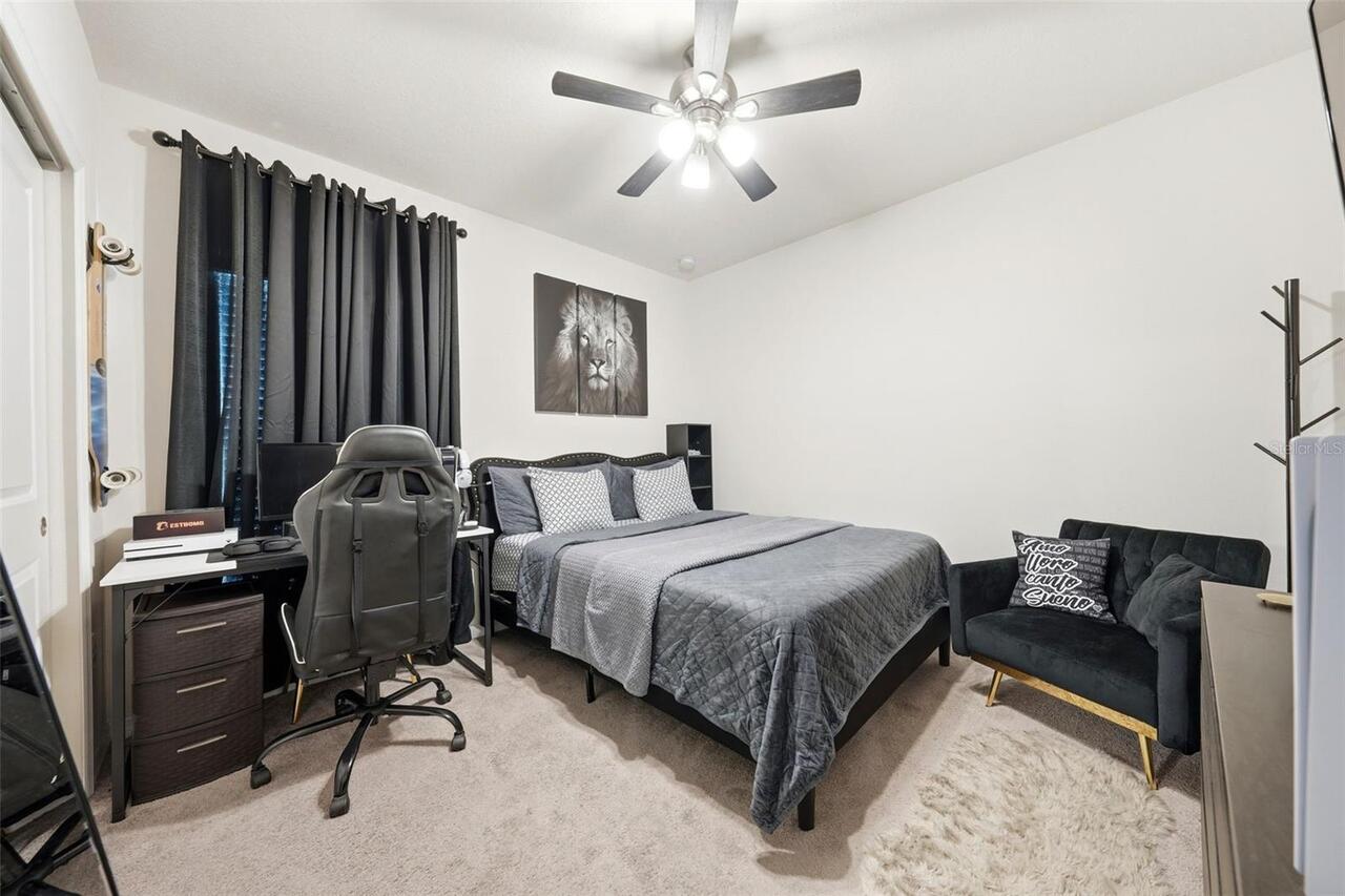 Listing Photo 11