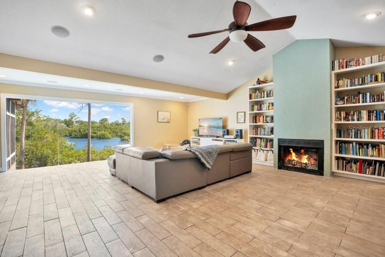 Listing Photo 9