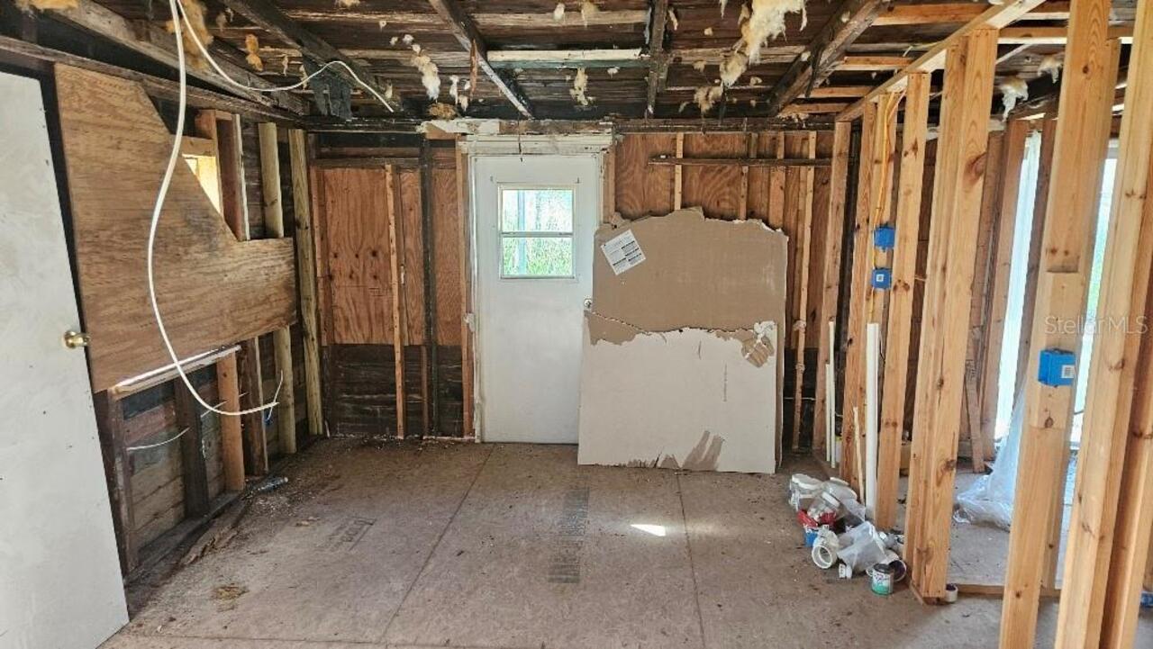 Listing Photo 9