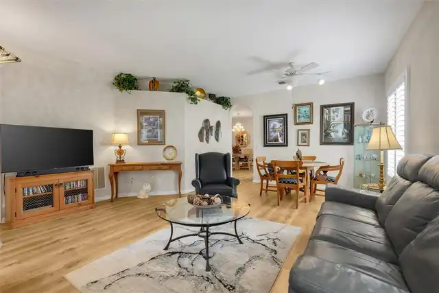 Listing Photo 16