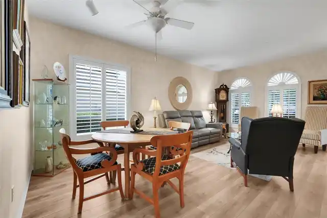 Listing Photo 17