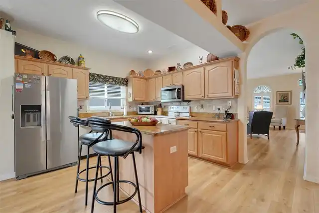 Listing Photo 18