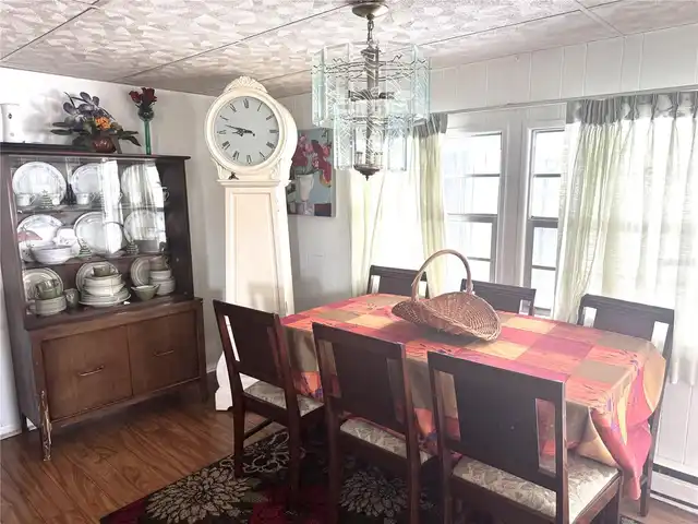 Listing Photo 7