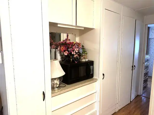 Listing Photo 14