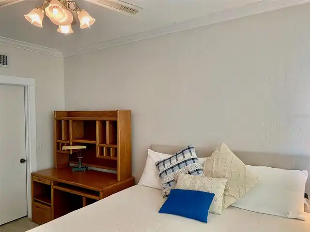 Listing Photo 24