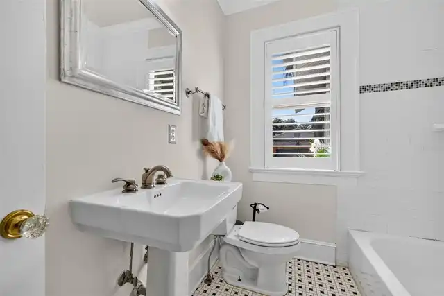 Listing Photo 21