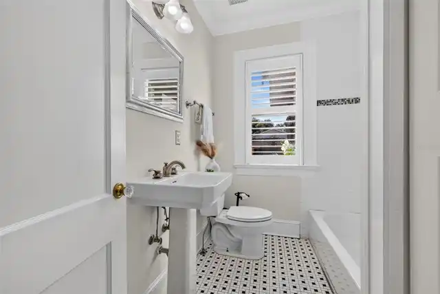 Listing Photo 22