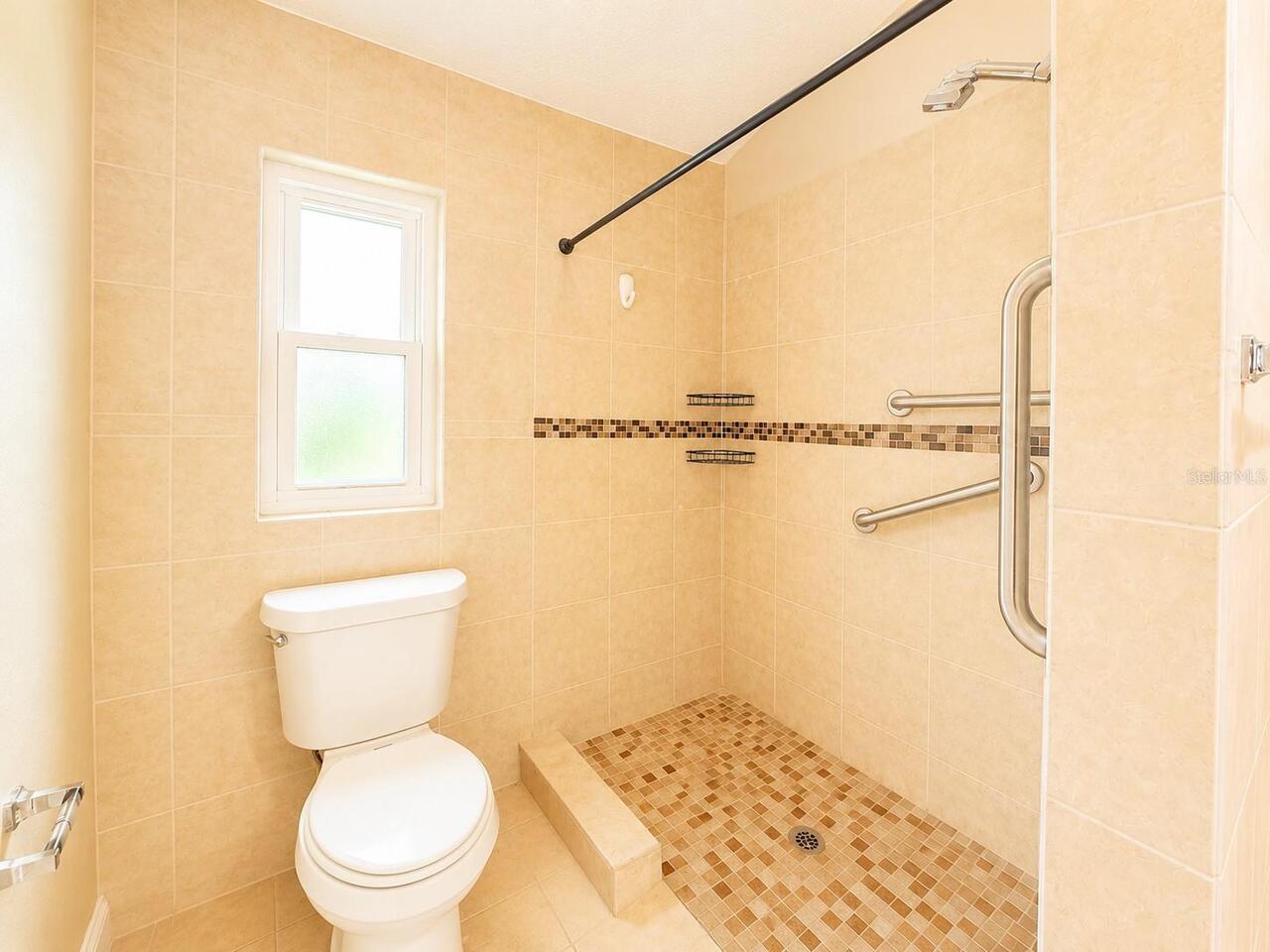 Listing Photo 13