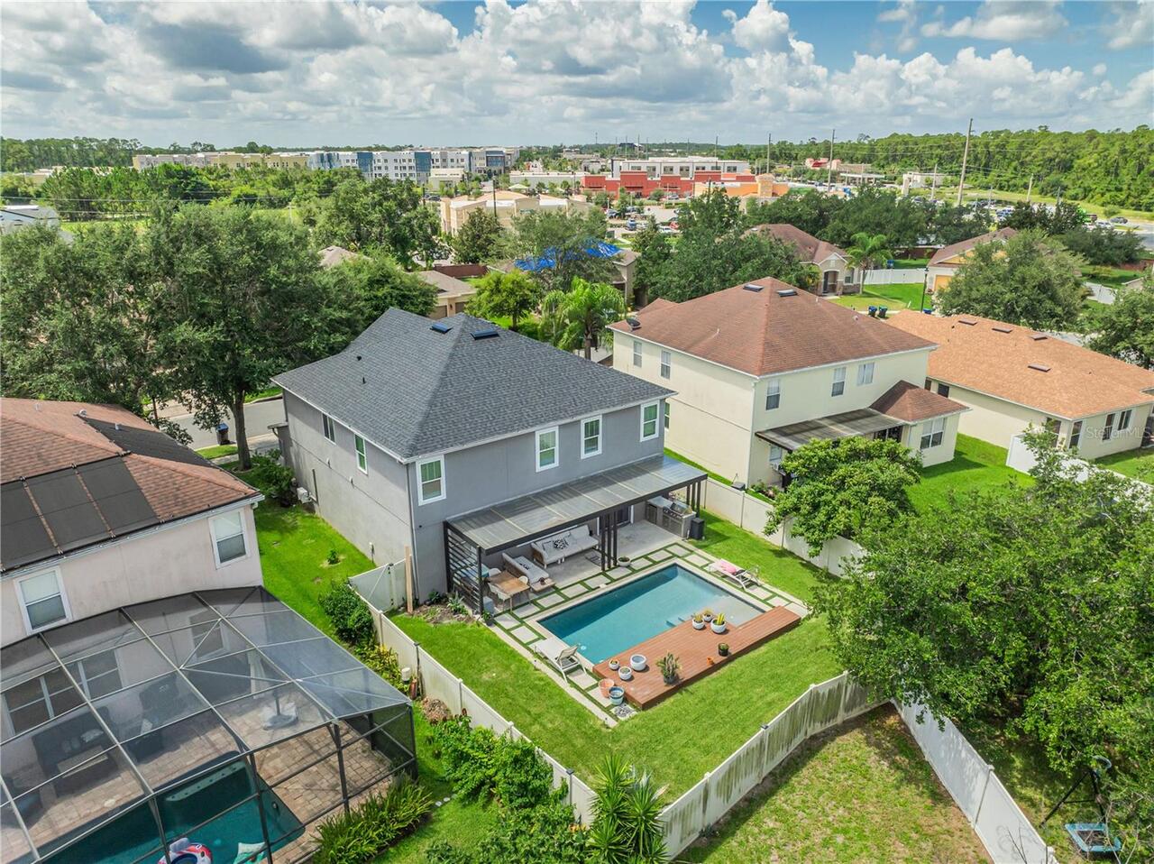 Listing Photo 10