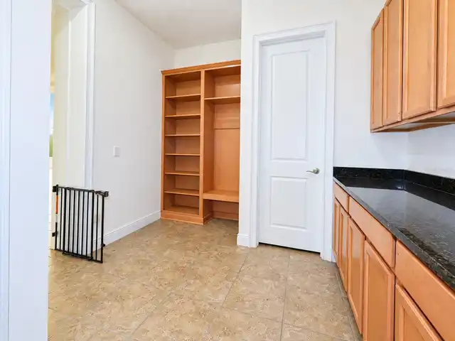 Listing Photo 32