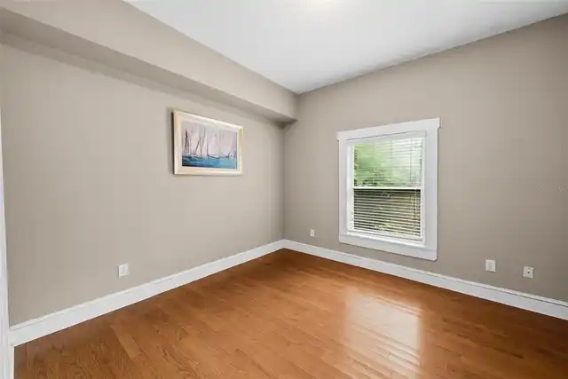 Listing Photo 28