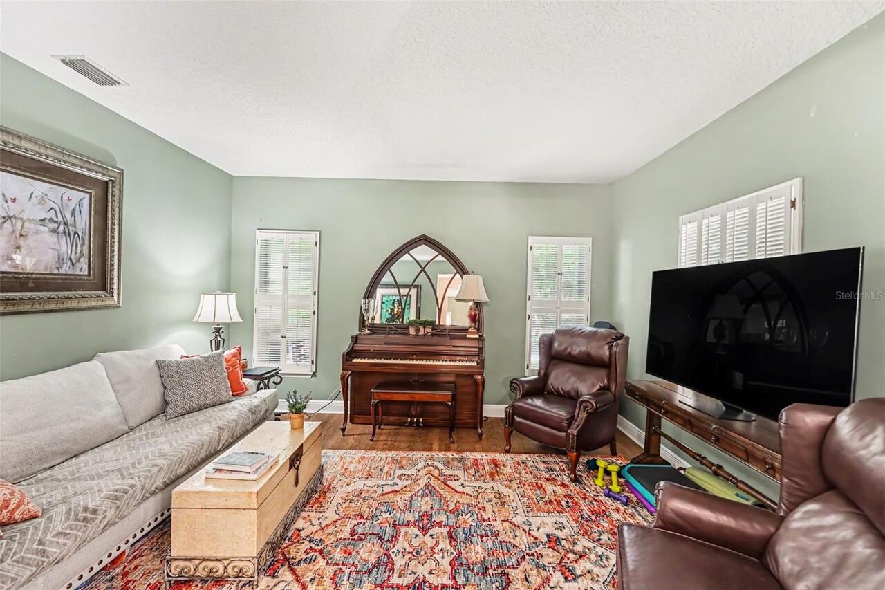 Listing Photo 16