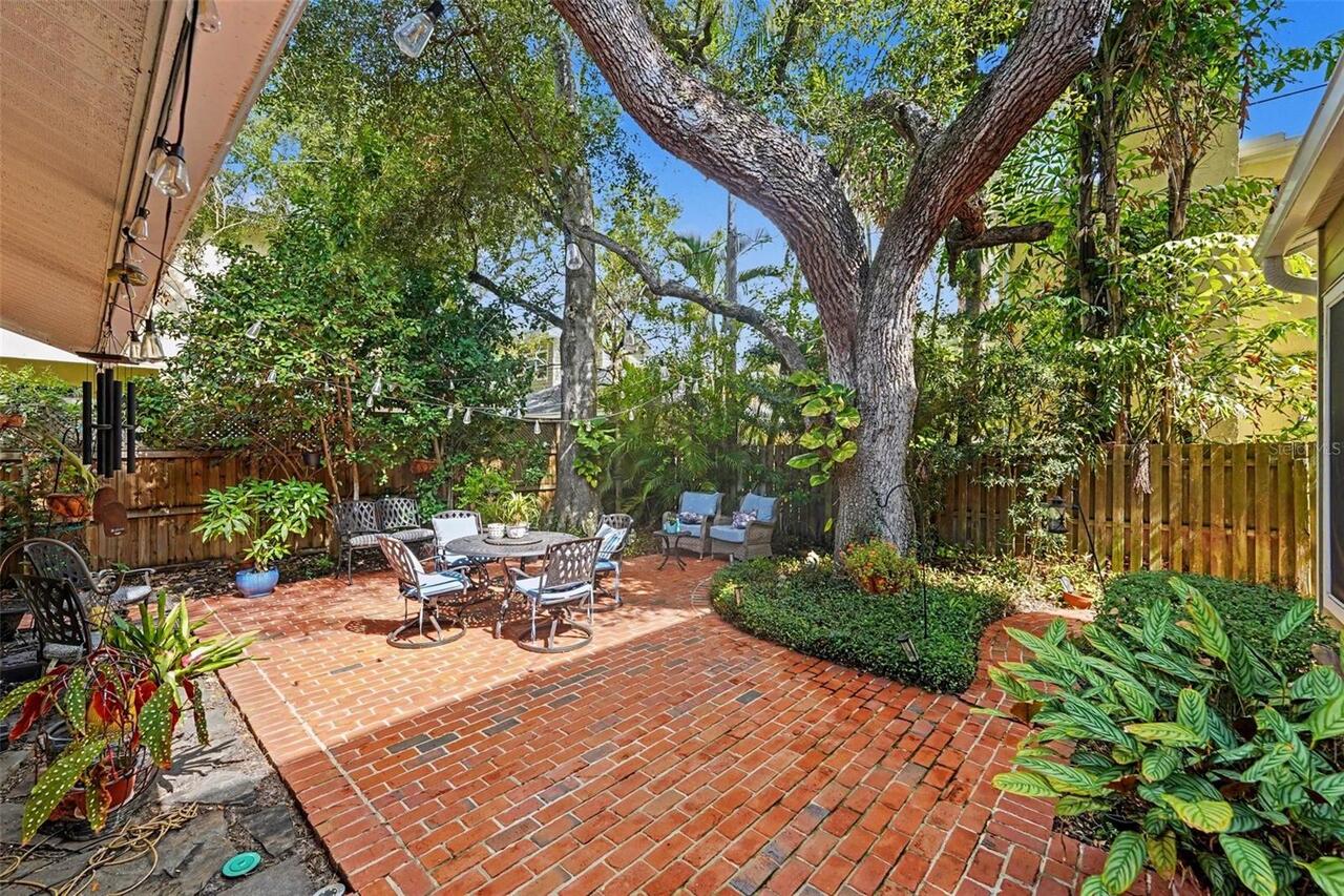 Listing Photo 28