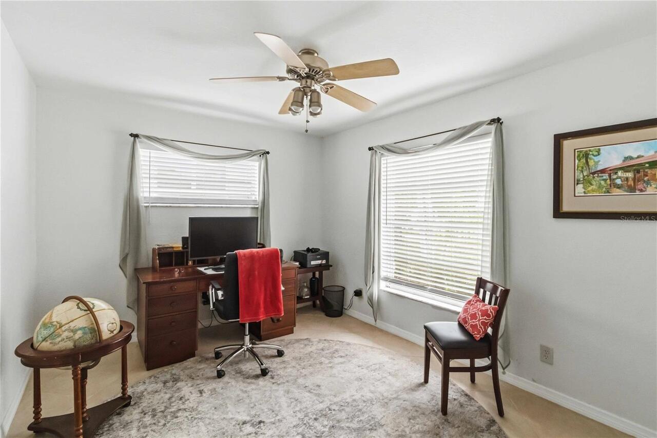 Listing Photo 11