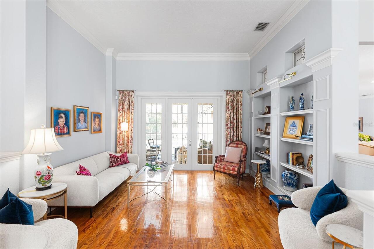 Listing Photo 11