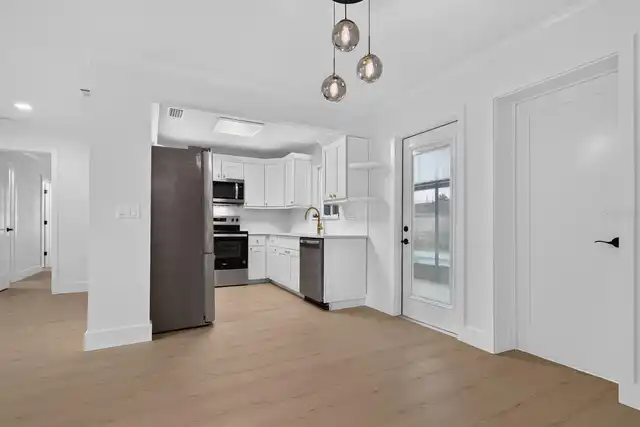 Listing Photo 18
