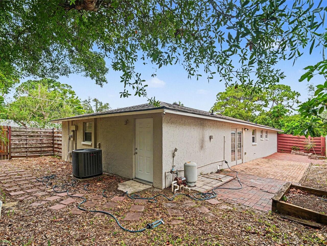 Listing Photo 17