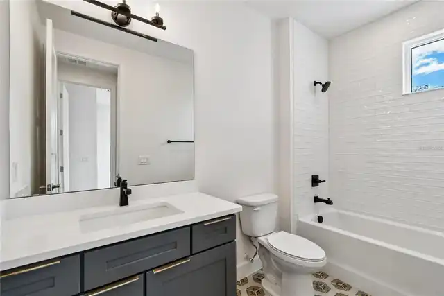 Listing Photo 7