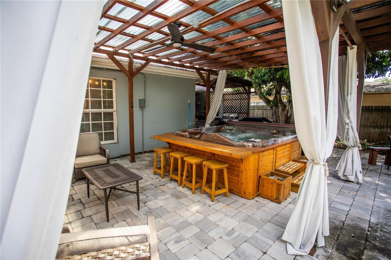 Listing Photo 10