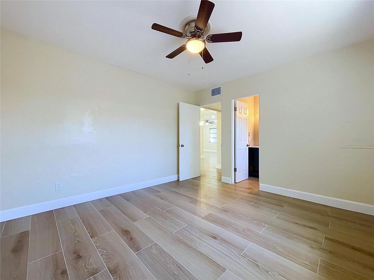 Listing Photo 24