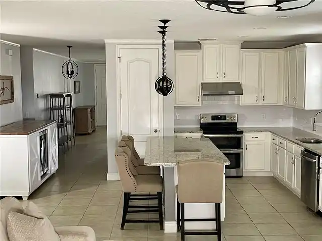 Listing Photo 17