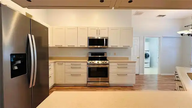 Listing Photo 7