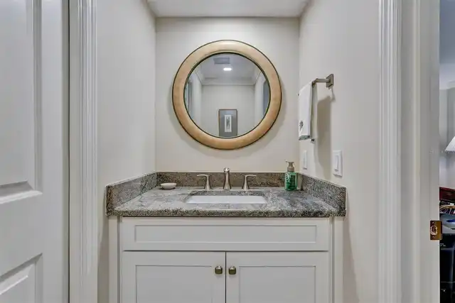 Listing Photo 14