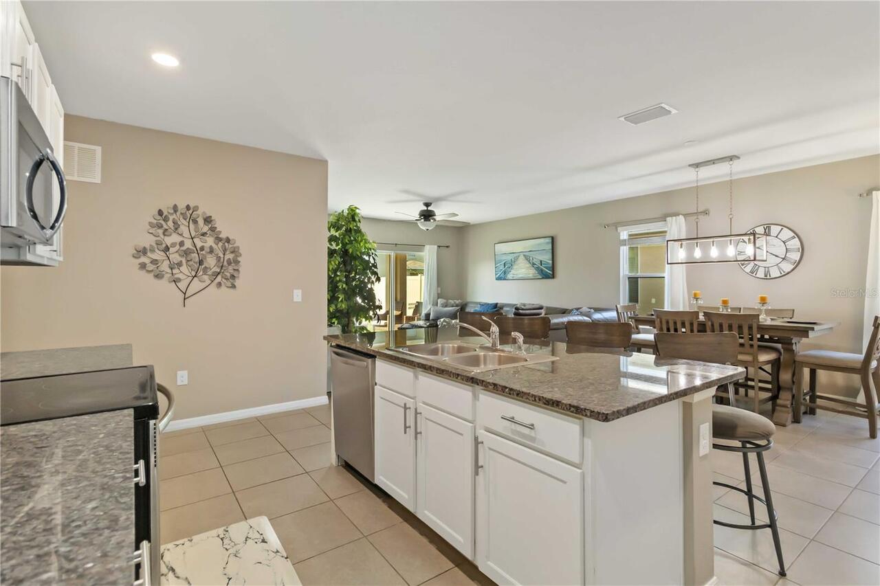 Listing Photo 10