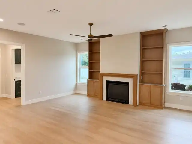 Listing Photo 6