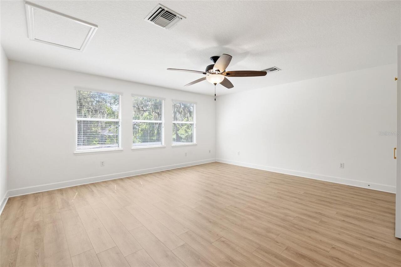 Listing Photo 43