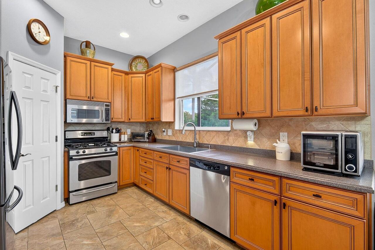 Listing Photo 16