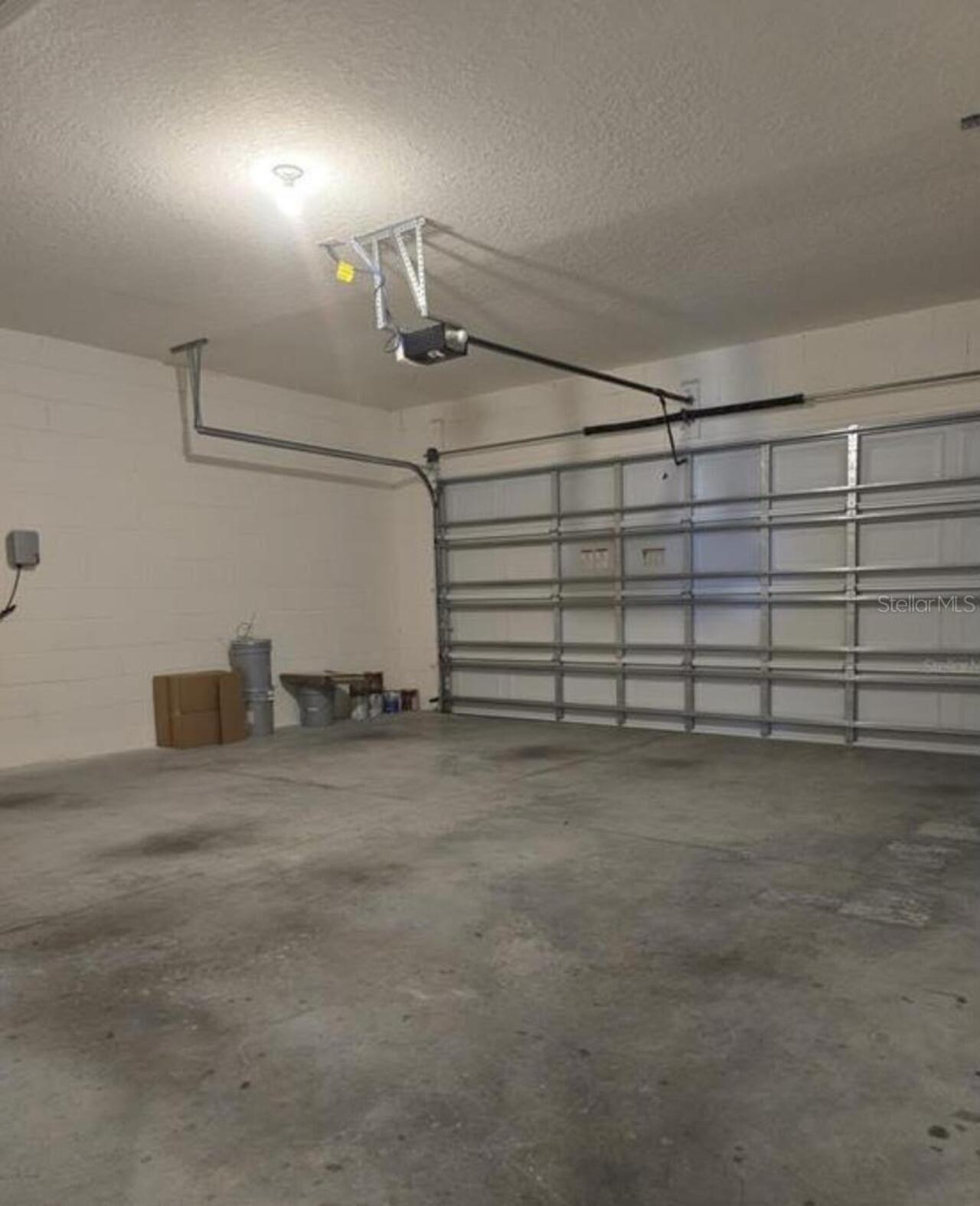 Listing Photo 11