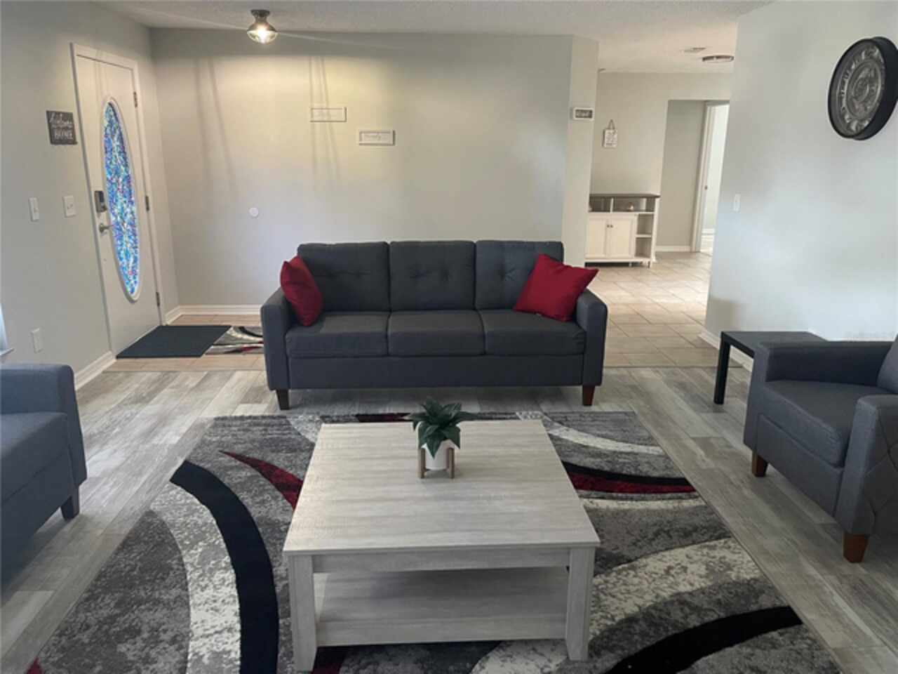 Listing Photo 10