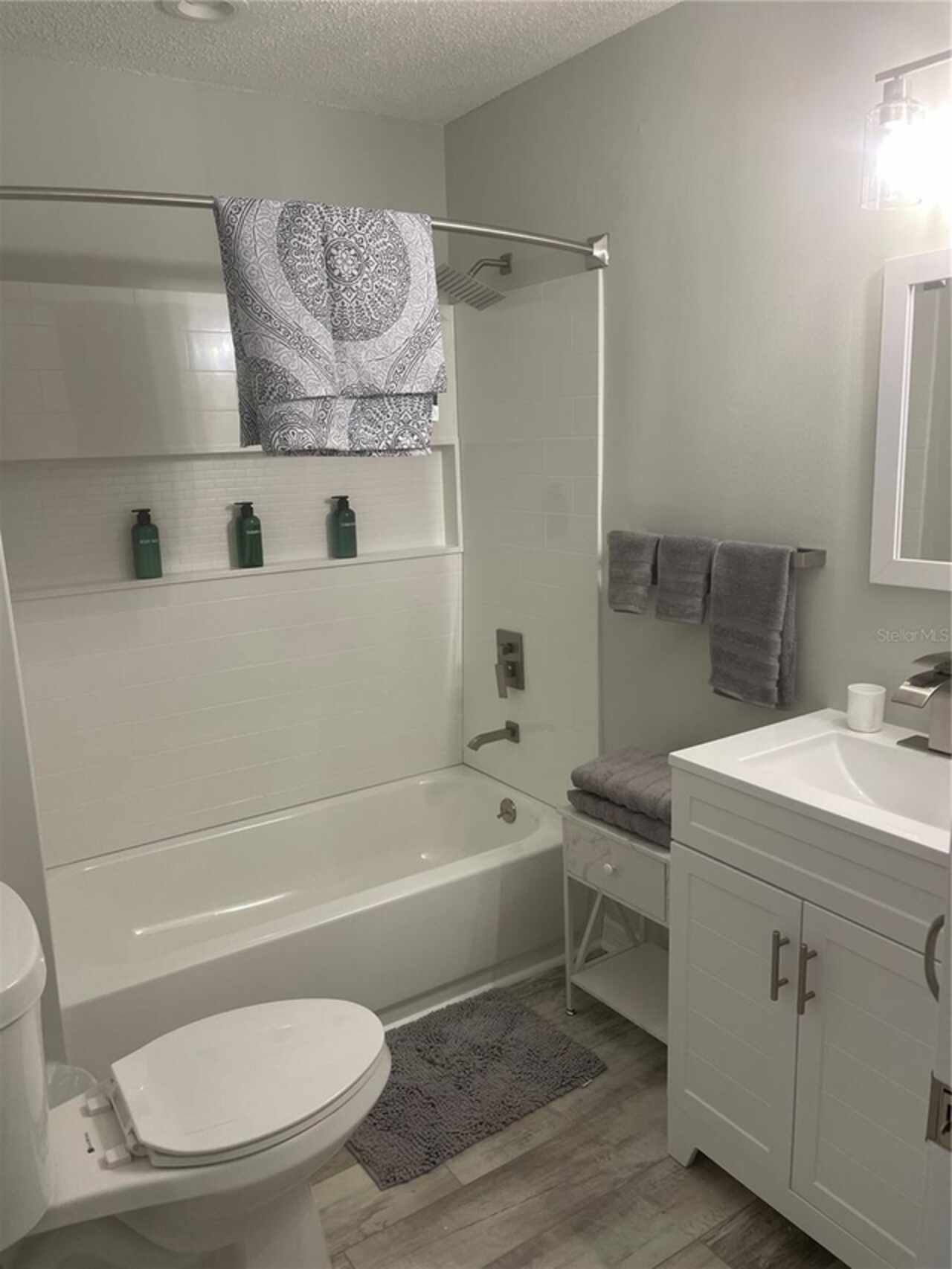 Listing Photo 17